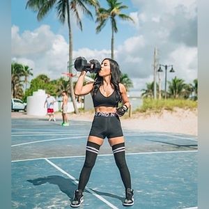 Black Dumbbell Shaped Water-bottle